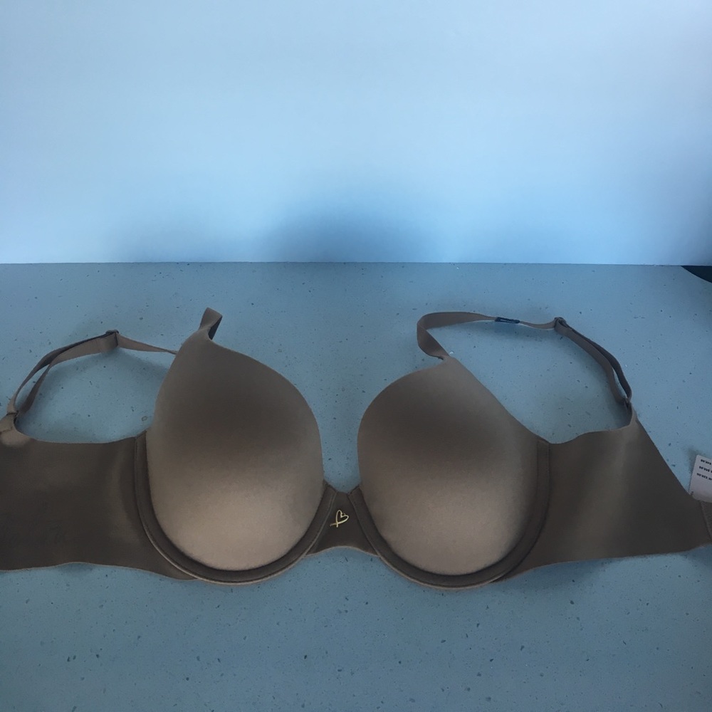 Victoria’s Secret Love Bra 32DD